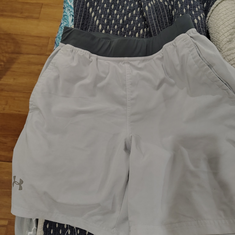 Under Armour Women's Light Gray Athletic Shorts with Dark Gray Waistband